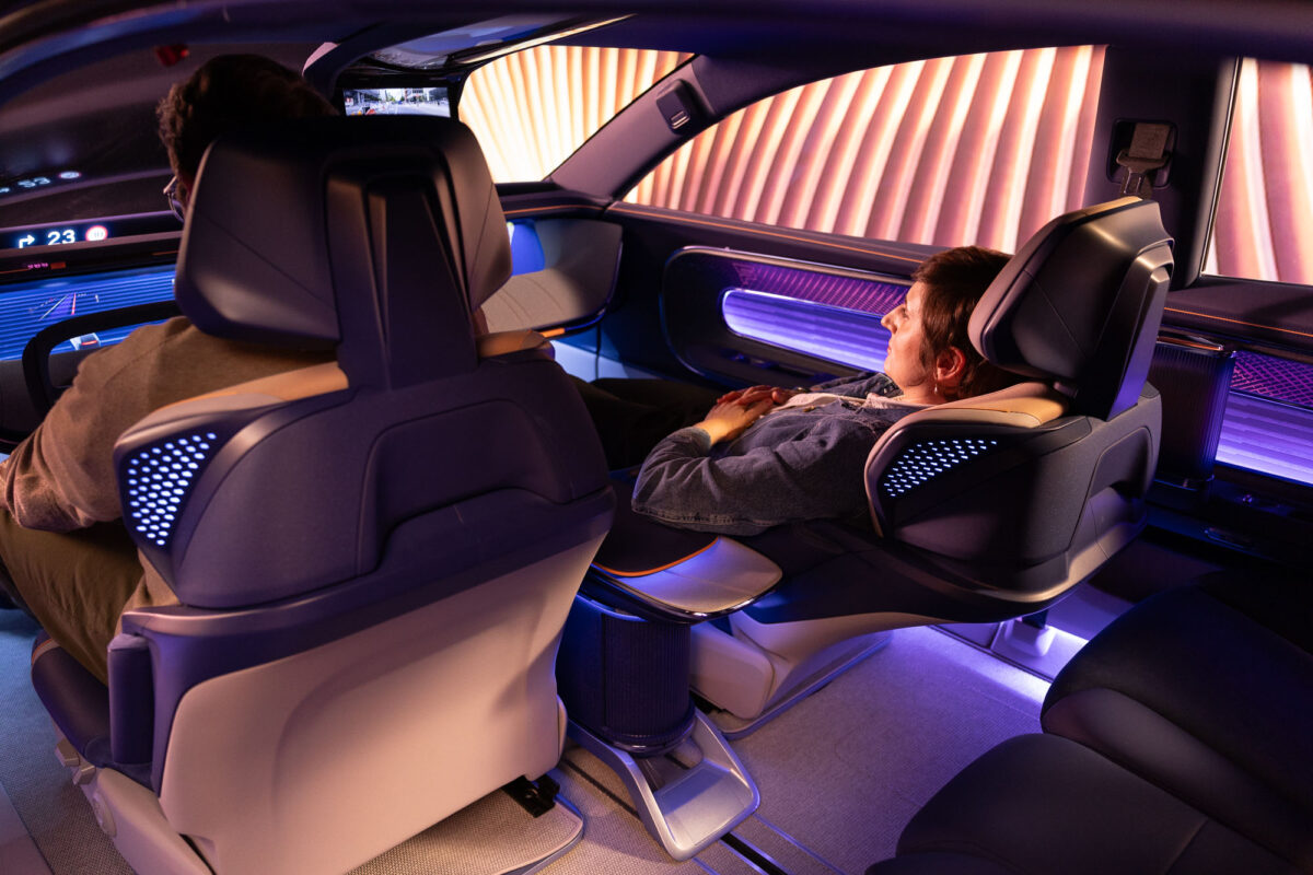 Blick in den Innenraum des Forvia Saphir