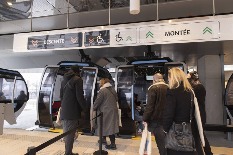 Seilbahn-Haltestelle