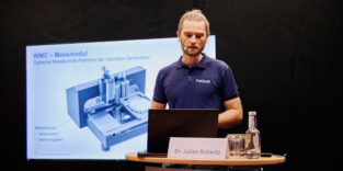 Julian Robertz, Projekt Manager bei sentronics metrology GmbH beim Vdi-Nachrichten Recruiting Tag in Darmstadt.
