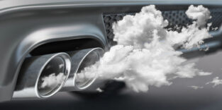 Großaufnahme eines Auspuffs