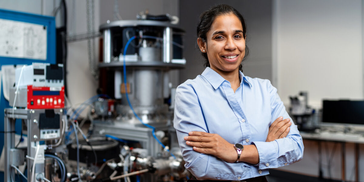 Quantenforscherin Aparajita Singha: Die Messung eines einzelnen magnetischen Moments. Foto: Tobias Ritz