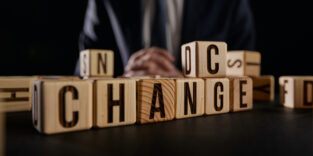 Symbolbild für Change und Neustart