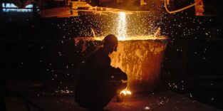 Заливка слитка 415 тонн для АЭС Тяньвань.