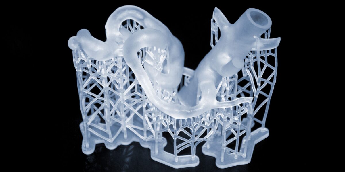 Perspektivisch könnte das "Direct Sound Printing" (DSP) genutzt werden, um künstliche Blutgefäße zu generieren - direkt im Patienten (Symbolbild). Foto: Smarterpix / Marina1408