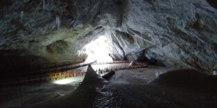 Scărișoara-Höhle in Rumänien