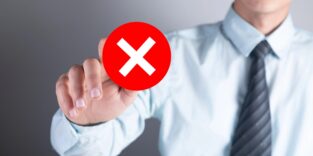 Man klickt auf das Ablehnungssymbol.