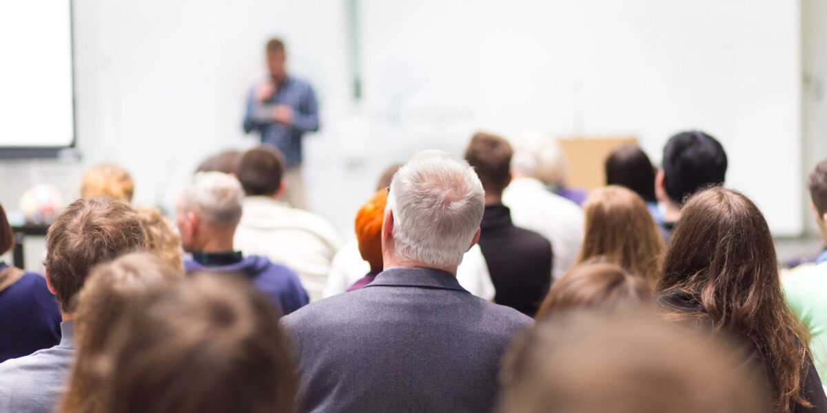 Expertinnen und Experten diskutieren Risiken extremer Naturgefahren in Weimar.