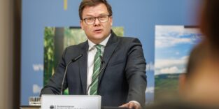 Bundesumwetlminister Carsten Schneider