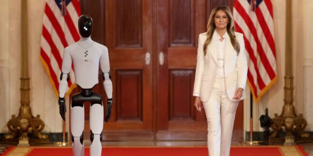 Melanie Trump und Figure 03 auf dem roten Teppich