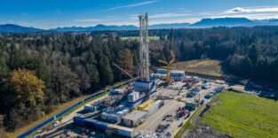 Geothermie: die Bohranlage von oben.