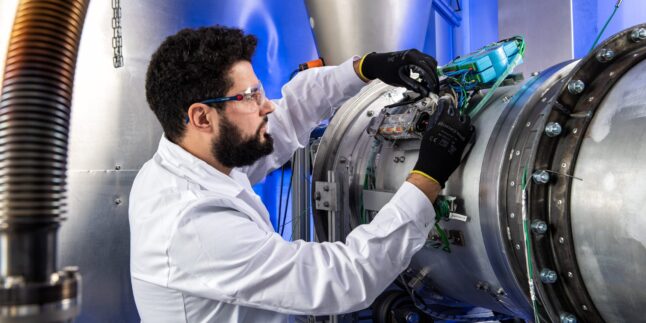 Arbeiten am Drehtrommelofen