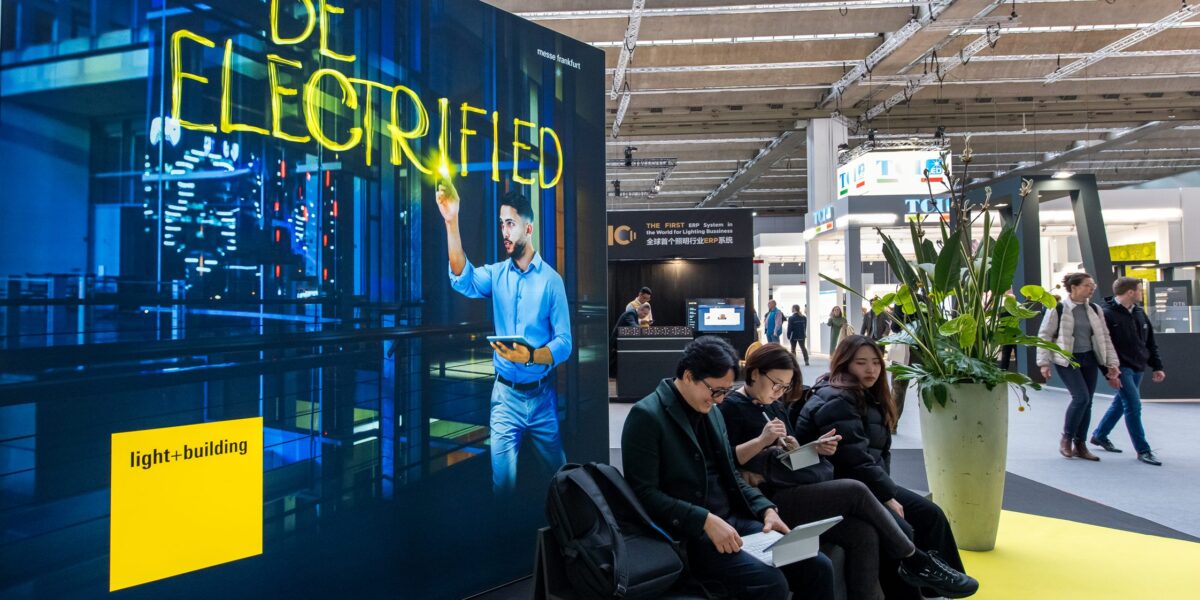 Im Jahr 2024 kamen rund 151.000 Besuchende zur Light+Building. Foto: Messe Frankfurt Exhibition GmbH / Petra Welzel