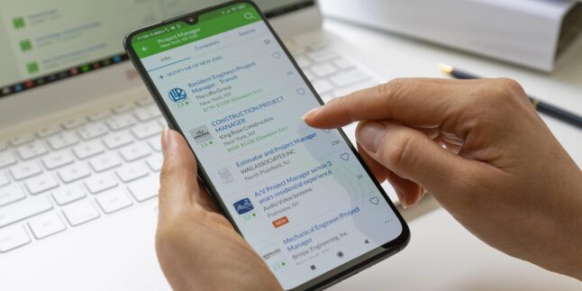 Jobanzeigen scrollen