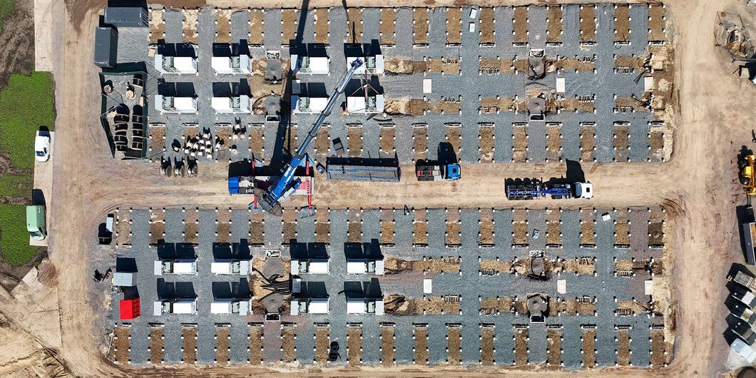 Baustelle des Batteriegroßspeicher-Projekts Förderstedt