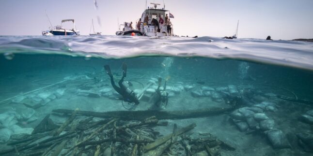Blick auf die Ausgrabungsstätte im Bugbereich des Schiffswracks „Ilovik-Paržine 1“