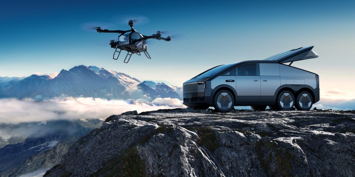 Das vom Hersteller Xpeng Land Aircraft Carrier genannte Fahrzeug beherbergt im Kofferraum eine Drohne für zwei Personen. Foto: Aridge