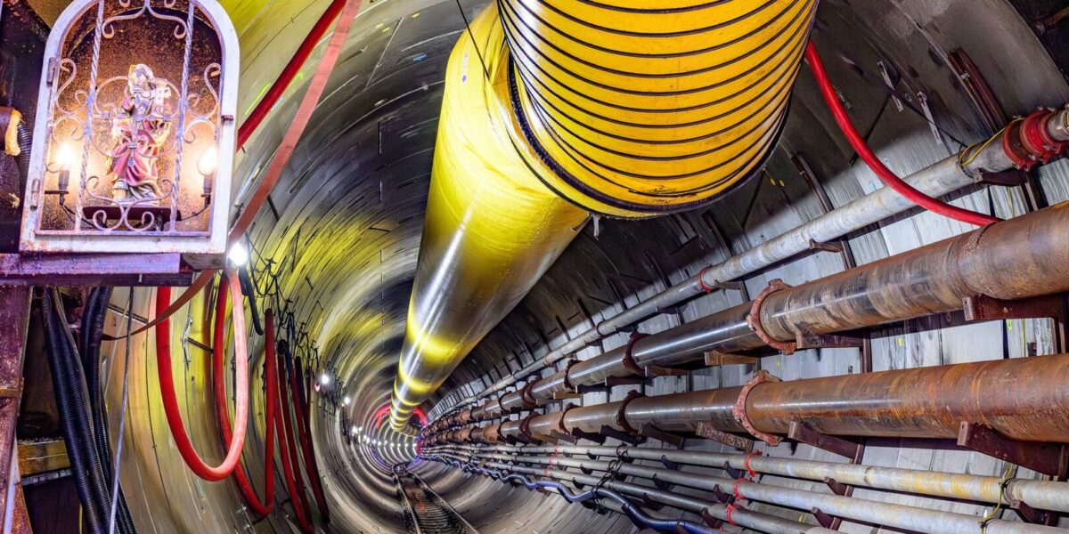 Tunnelbohrkopf mit Heiliger Barbara