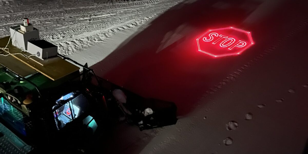Laser mal Stopschild in den Schnee