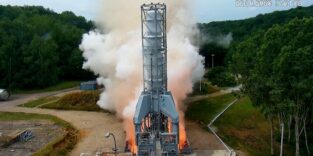 Die ArianeGroup zündet zum ersten Mal das Protheus-Triebwerk am Standort Vernon in Frankreich.