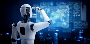 Humanoider KI-Roboter schaut auf Hologramm mit einer Weltkarte