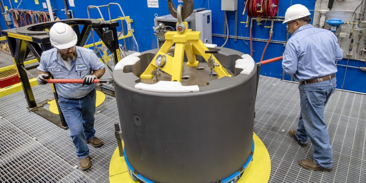 Das neue 30-Zoll-Druckgefäß von SwRI