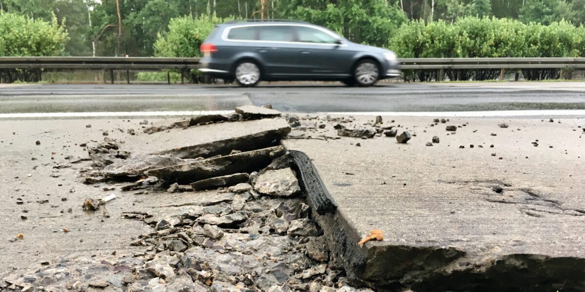 blow-up auf Autobahn