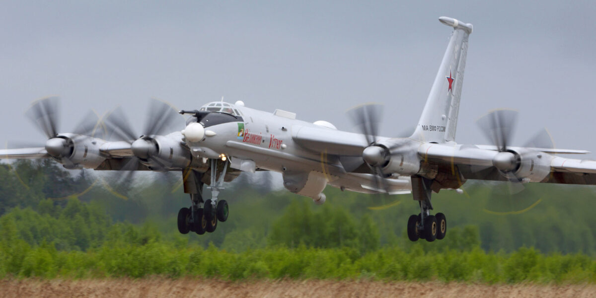 Seebär TU-142MR
