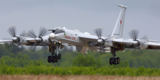 Seebär TU-142MR