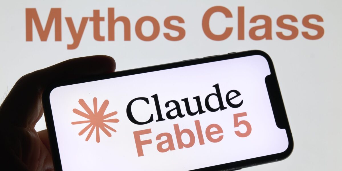 Smartphone mit Anthropic Logo
