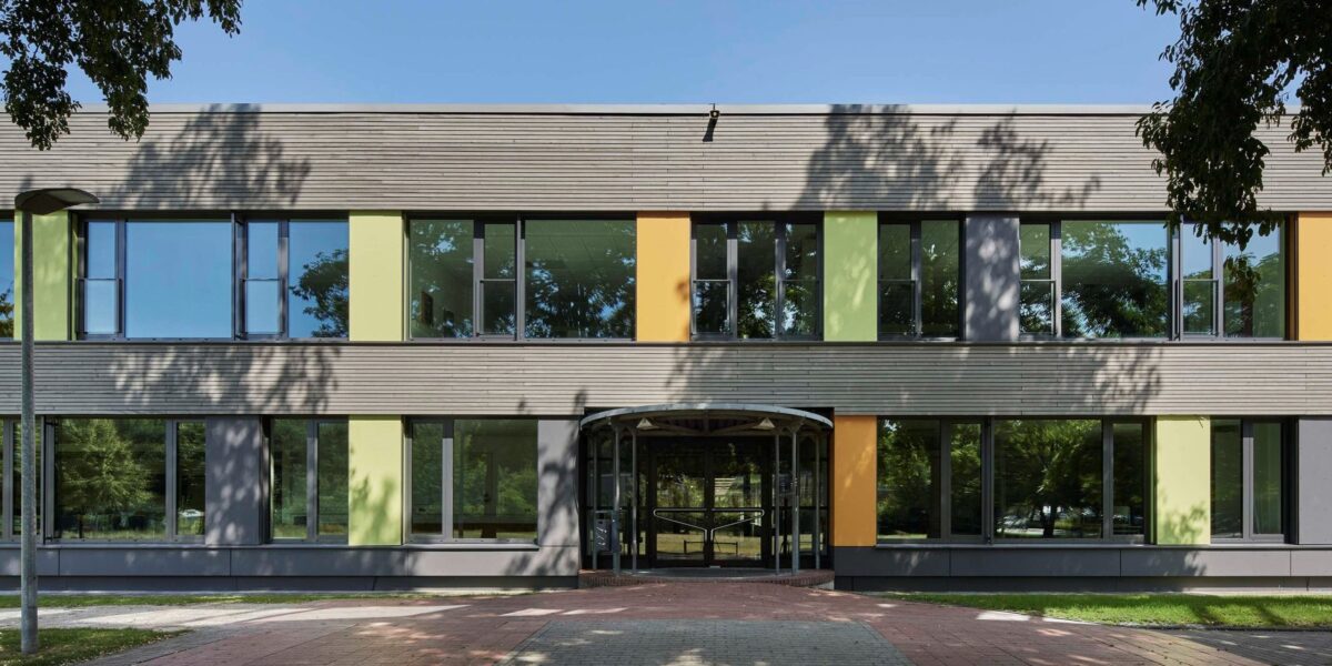 Sanierte Integrierte Gesamtschule Kreyenbrück in Oldenburg