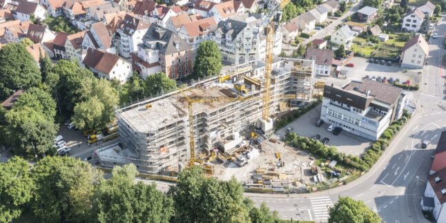 Mehrfamilienhaus unter Konstruktion