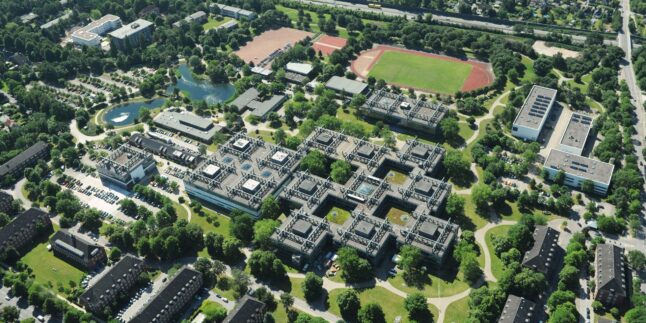 Campus DOK der Helmut-Schmidt-Universität: Integrierte Projektabwicklung als Organisationsmodell für ein komplexes Milliardenprojekt im öffentlichen Hochschulbau mit laufendem Universitätsbetrieb.