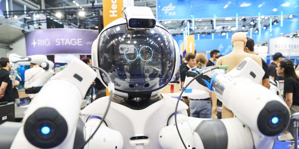 82% der Befragten bewerten humanoide Roboter als Innovationstreiber der Zukunft. Dies ist ein Ergebnis des Automatica Trendindex 2026 (Archivbild Automatica 2025). Bild: Messe München GmbH