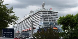 Sprengstoffverdacht: Das Kreuzfahrtschiff Mein Schiff Relax musste teilweise evakuiert werden.