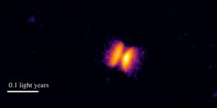 Aufnahme des HST, die den bipolaren Ausfluss von Material zeigt, das von der Heliumnova V445 Puppis ausgestoßen wurde