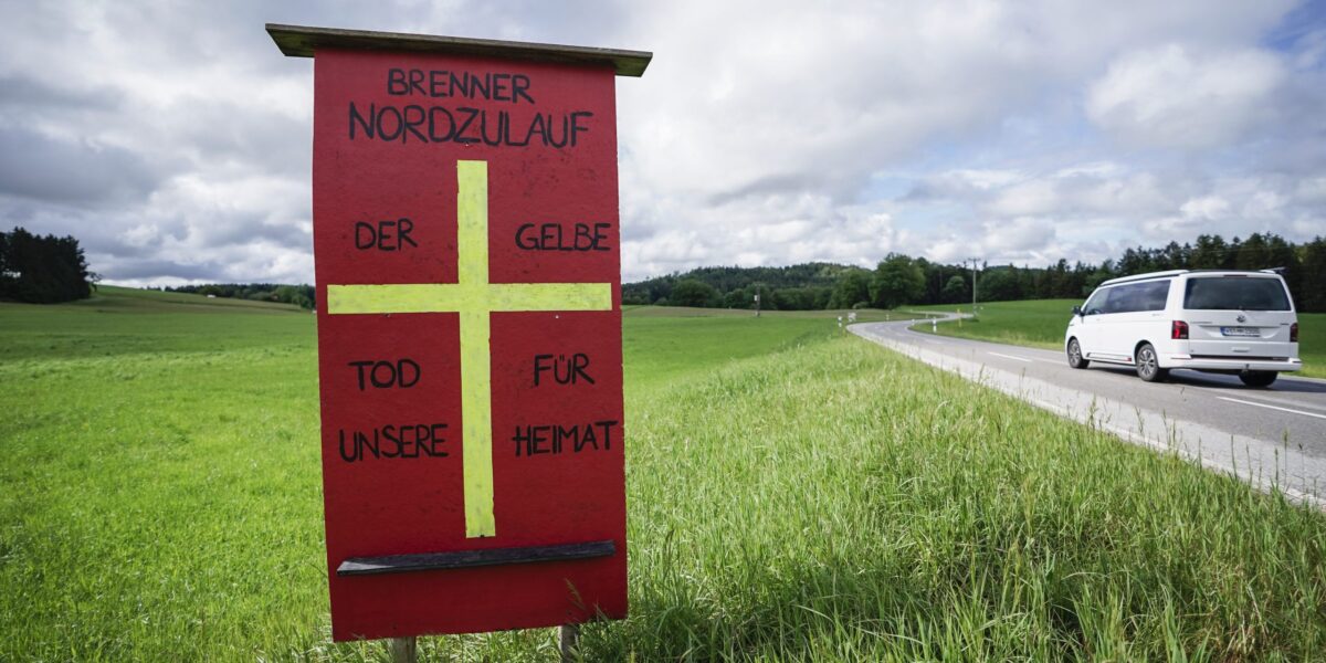 Protestplakat gegen den Brenner-Nordzulauf