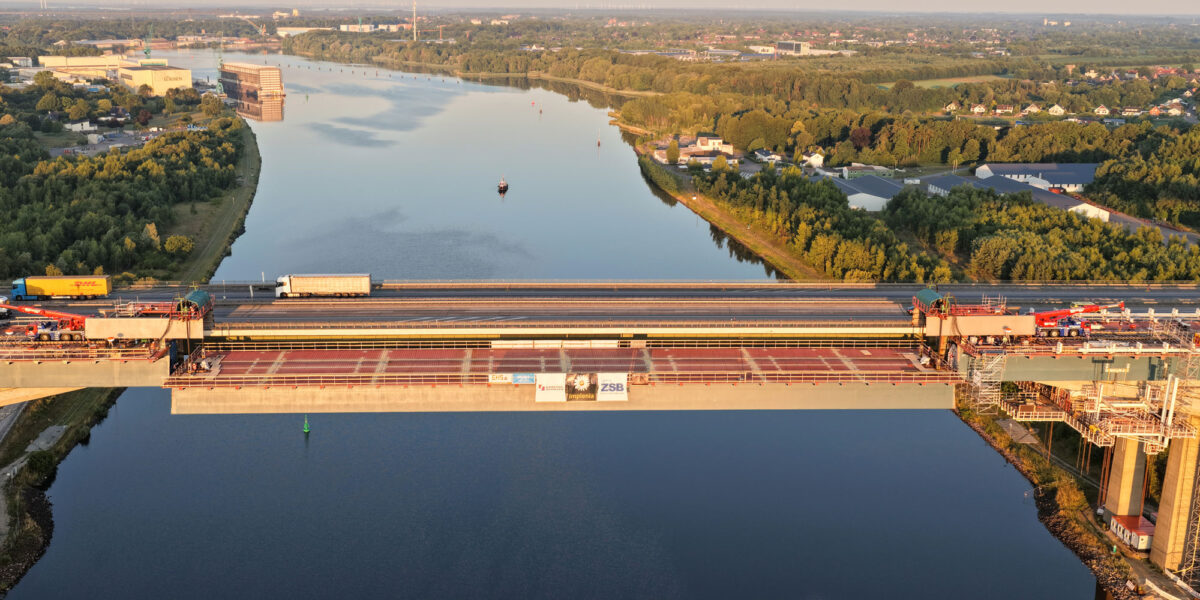 Brückenschluss Rader Hochbrücke