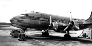 Douglas DC-4 „Clipper Endeavor“ von Pan American World Airways vor dem Unfall