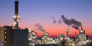 Industriepark bei Nacht