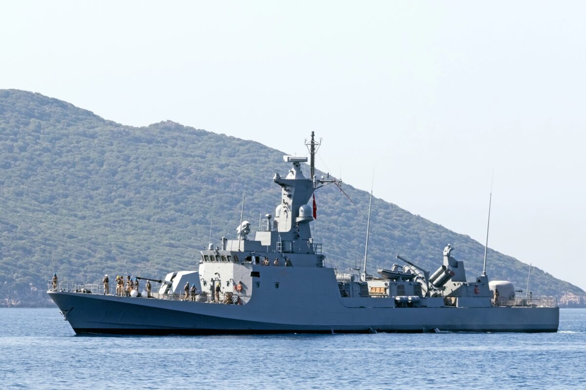 stock-image-98813024-XL_Schiff