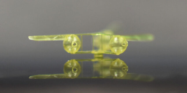 150 µg leichter Mikroflieger hebt allein mit Schall ab