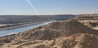 Blick auf einen Kanal, der in der Wüste im Norden Ägyptens im Rahmen des neuen Agrarprojekts «New Delta» gebaut wurde