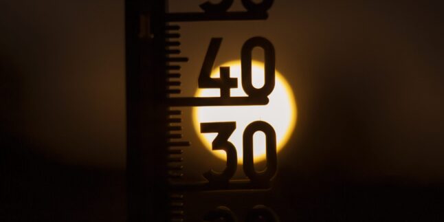 Thermometer zeigt 40 Grad an