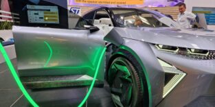 Alles sauber? Die Klimabilanz eines Elektrofahrzeugs bemisst sich an mehr als nur das, was es im Fahrbetrieb ausstößt. Die EU-Kommission muss laut Studie der TU München in diesem Bereich nachschärfen. Foto: Peter Kellerhoff