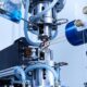 Gesamtansicht einer Prüfmaschine für thermomechanische Ermüdungstests im Labor des Fraunhofer IWM.