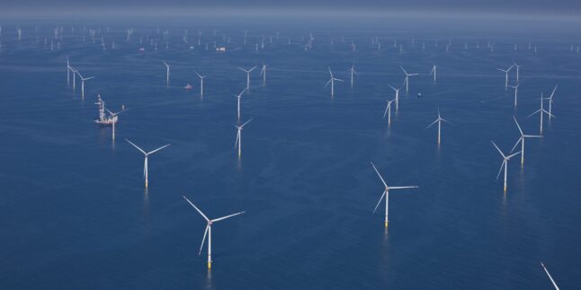 Offshore-Windpark aus Vogelperspektive