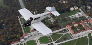 Nachbau des ersten Ganzmetall-Verkehrsflugzeugs, der "Junkers F 13"