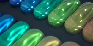 Mit Silizium-Nanopartikeln beschichtete Modellautos