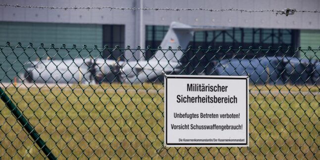 Transportflugzeuge vom Typ Airbus A400M der Luftwaffe stehen auf dem Fliegerhorst