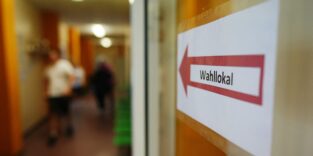 Schild Wahllokal